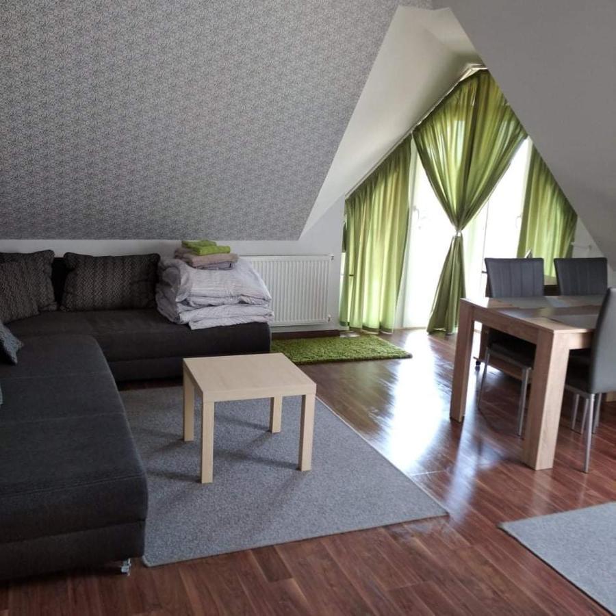 Tahiti Apartman Hajdúszoboszló Eksteriør bilde
